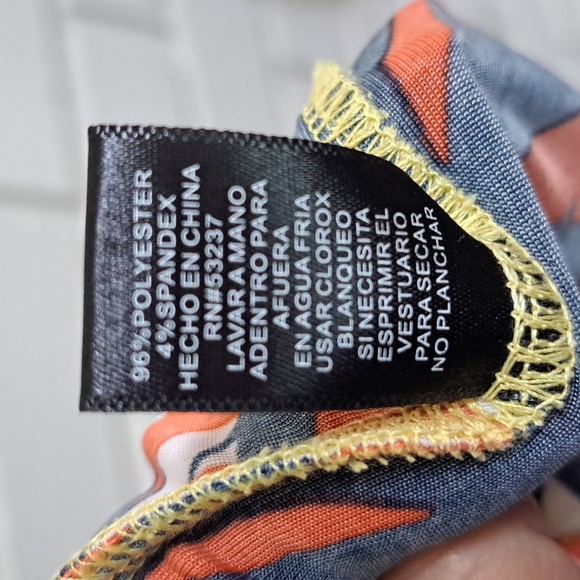 Mlle Gabrielle Multicolor Tropical Ruffle Off The Shoulder Maxi Dress. Size Lg - Picture 12 of 12